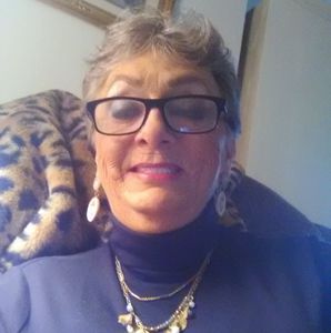 Meet your Posher, Renee